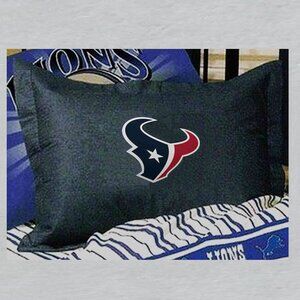 Houston Texans Denim Sham measures 20 x 26 inches